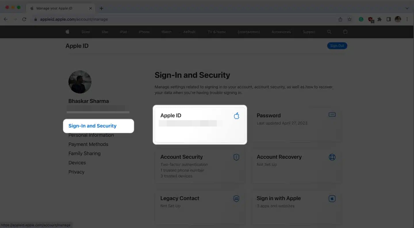 Gå för att logga in och säkerhet och välj Pick Apple ID