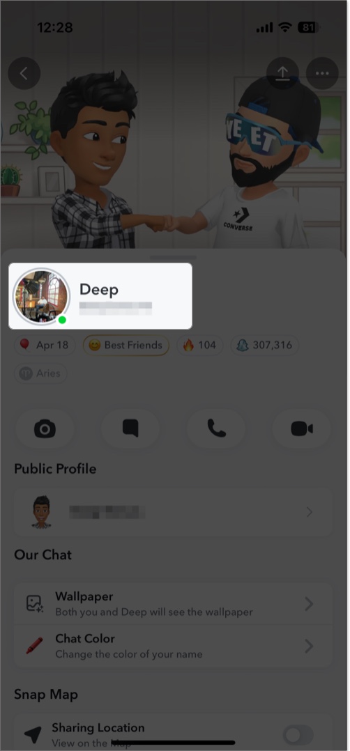 Green dot next to friend name on Snapchat profile