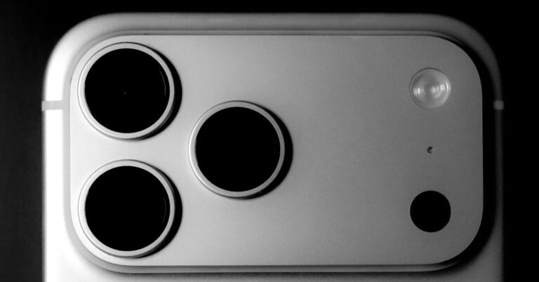 iphone 18 pro aperture lens