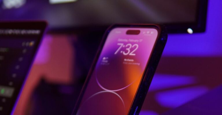 Apple siri uses google gemini